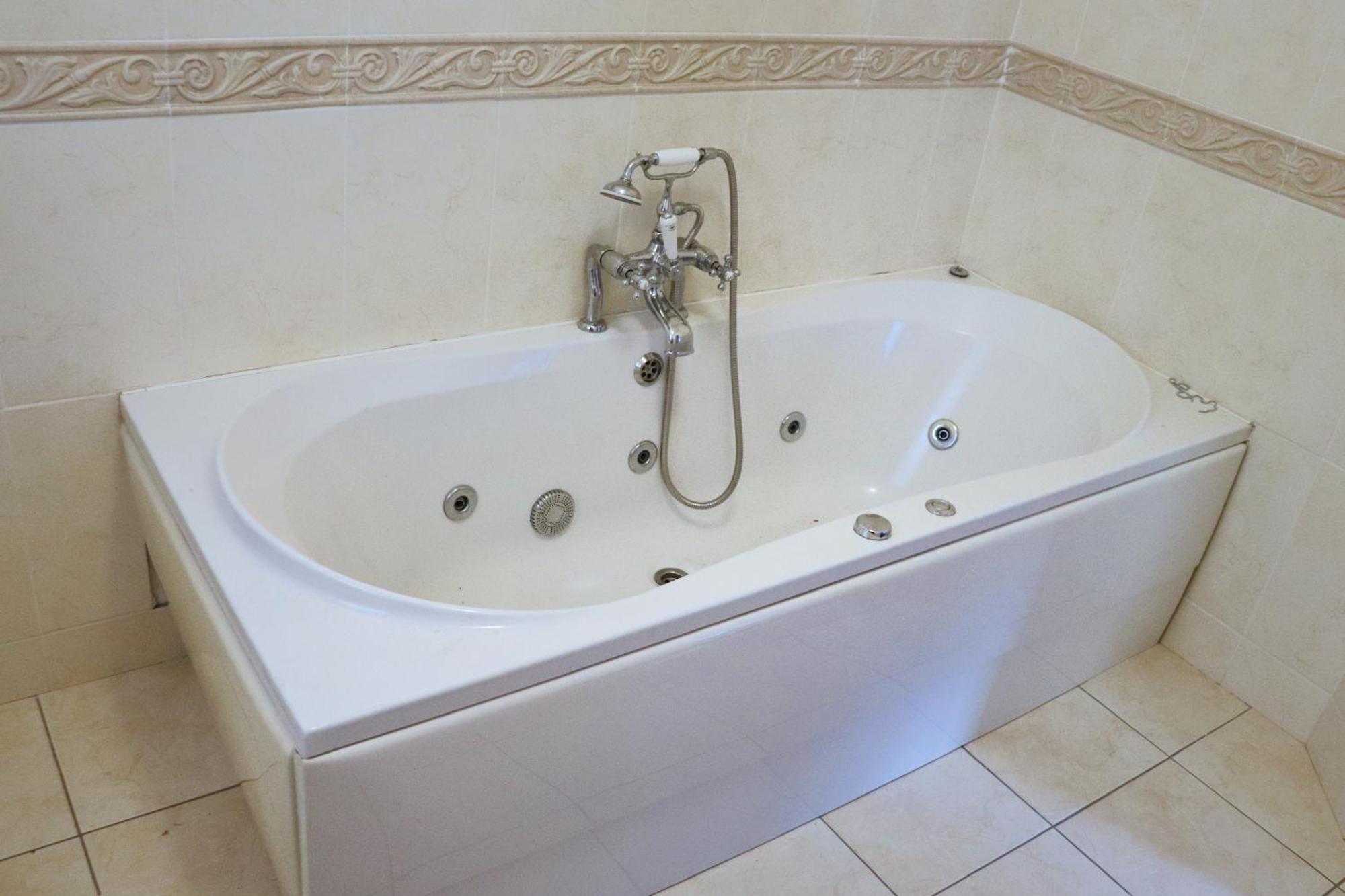 Deluxe Dwelling - 15 Mins From Cork City/Airport Apartment Exterior foto