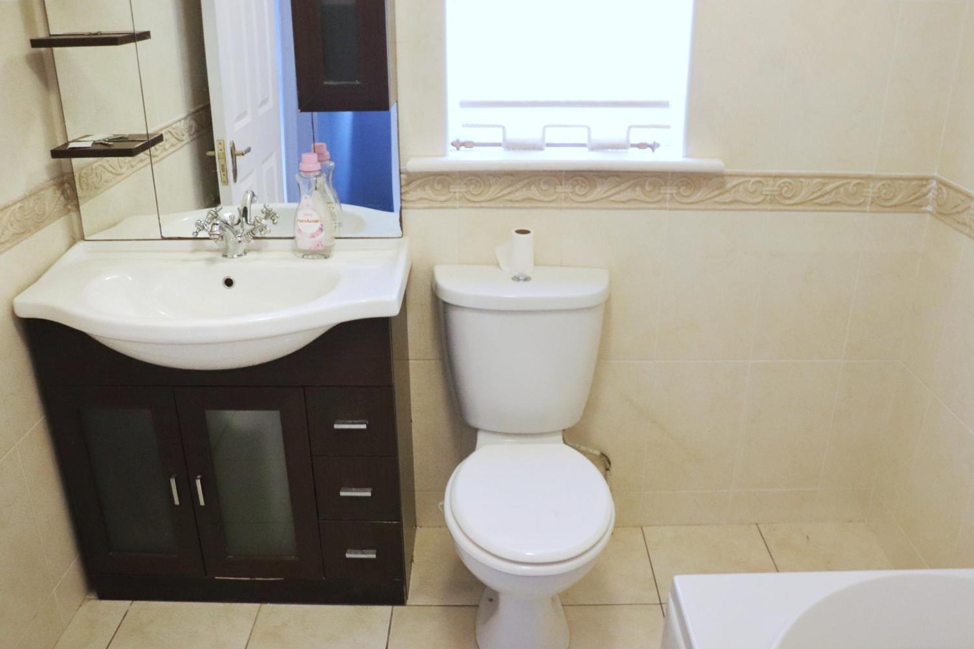 Deluxe Dwelling - 15 Mins From Cork City/Airport Apartment Exterior foto